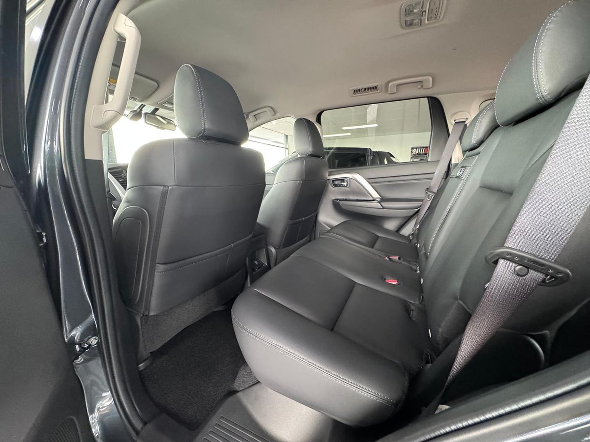 2025 Mitsubishi Pajero Sport GLS QG MY25 4X4 Dual Range image 11