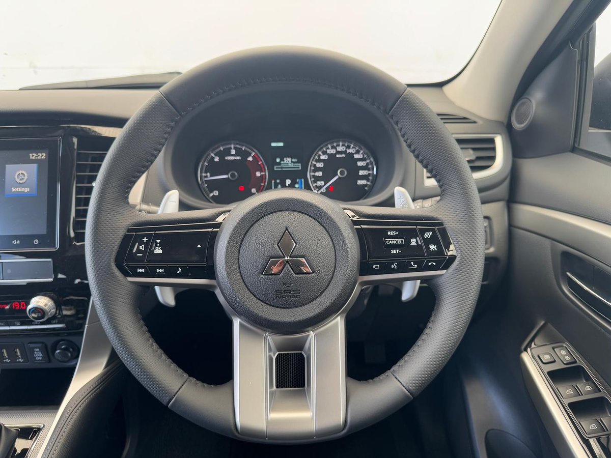 2025 Mitsubishi Pajero Sport GLS QG MY25 4X4 Dual Range image 35