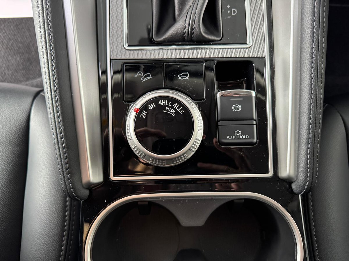 2025 Mitsubishi Pajero Sport GLS QG MY25 4X4 Dual Range image 19