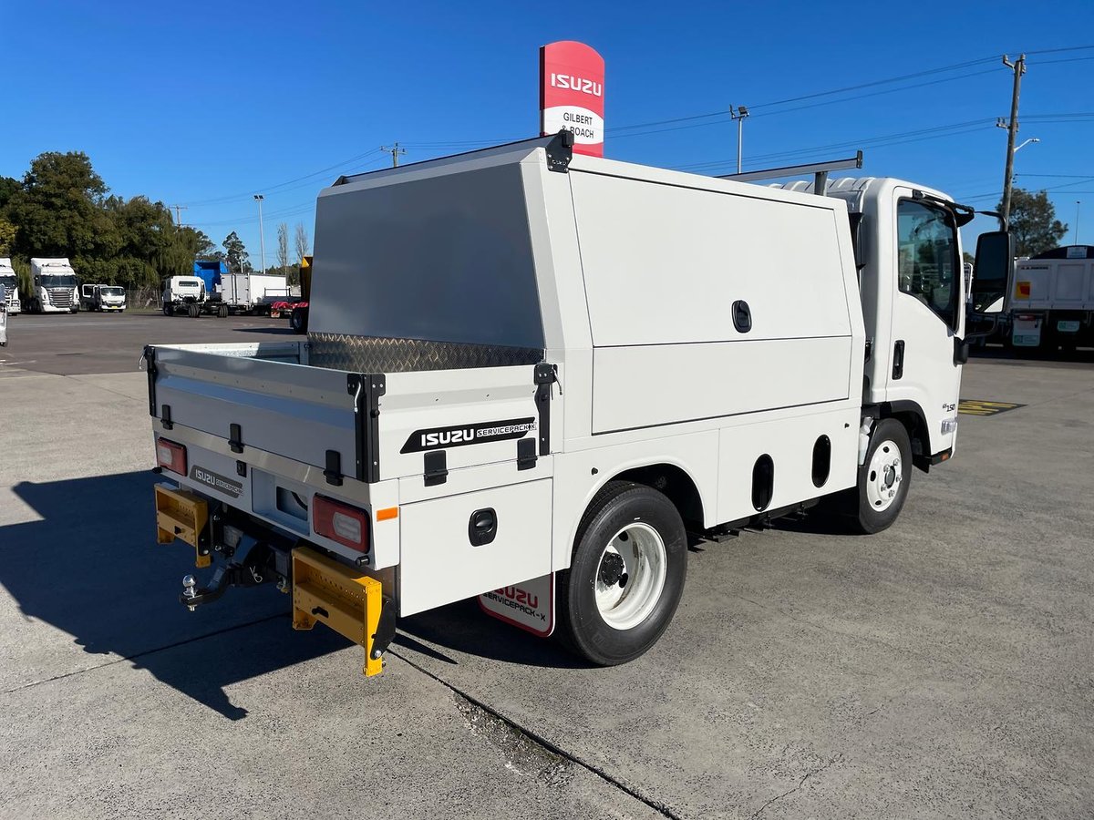 2026 Isuzu N Series image 7