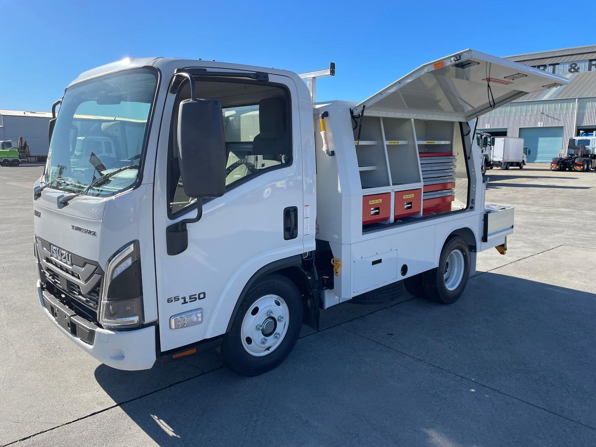 2026 Isuzu N Series image 10
