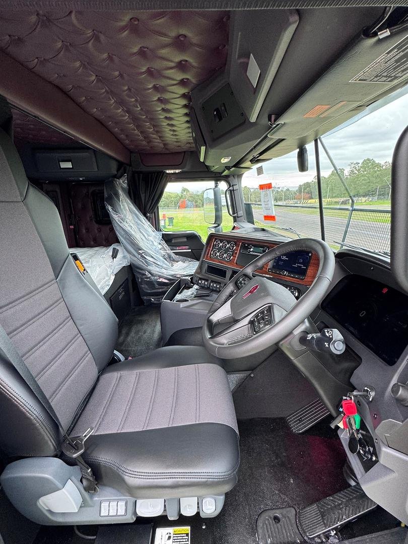 2026 Kenworth K220 image 13
