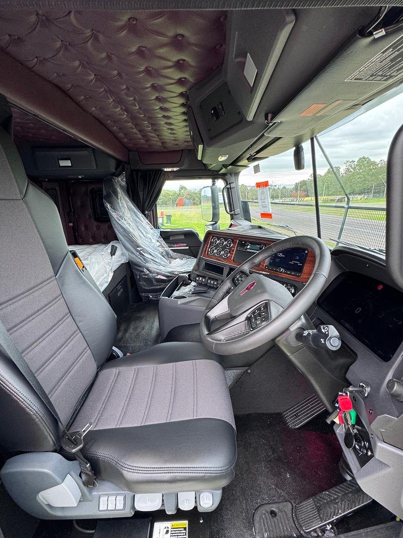 2026 Kenworth K220 image 15