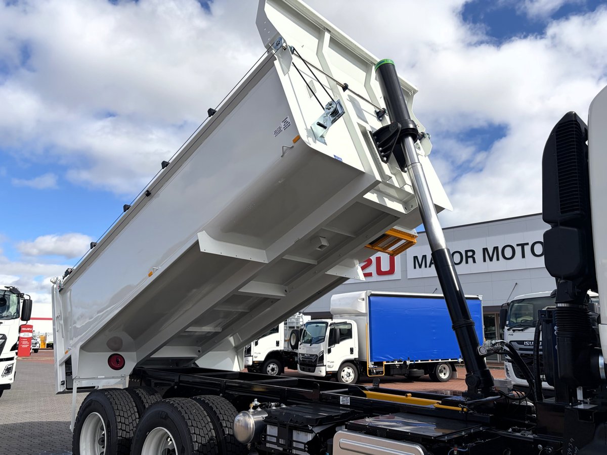2026 Isuzu Trucks Fxz 260-355 At R45 Civil  Tipper Body image 6