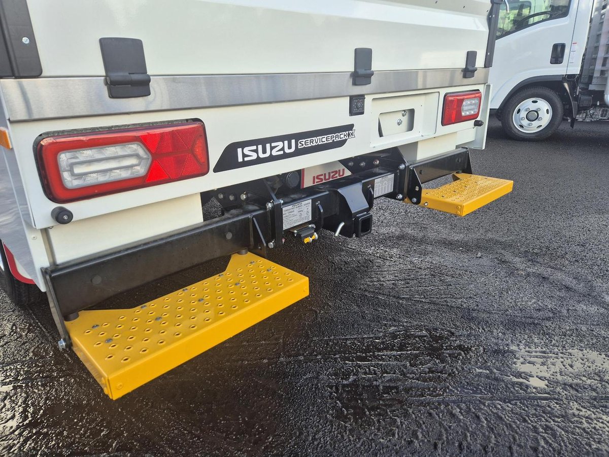 2026 Isuzu N Series NMR 65/45-150 DT D25 Servicepack X image 13