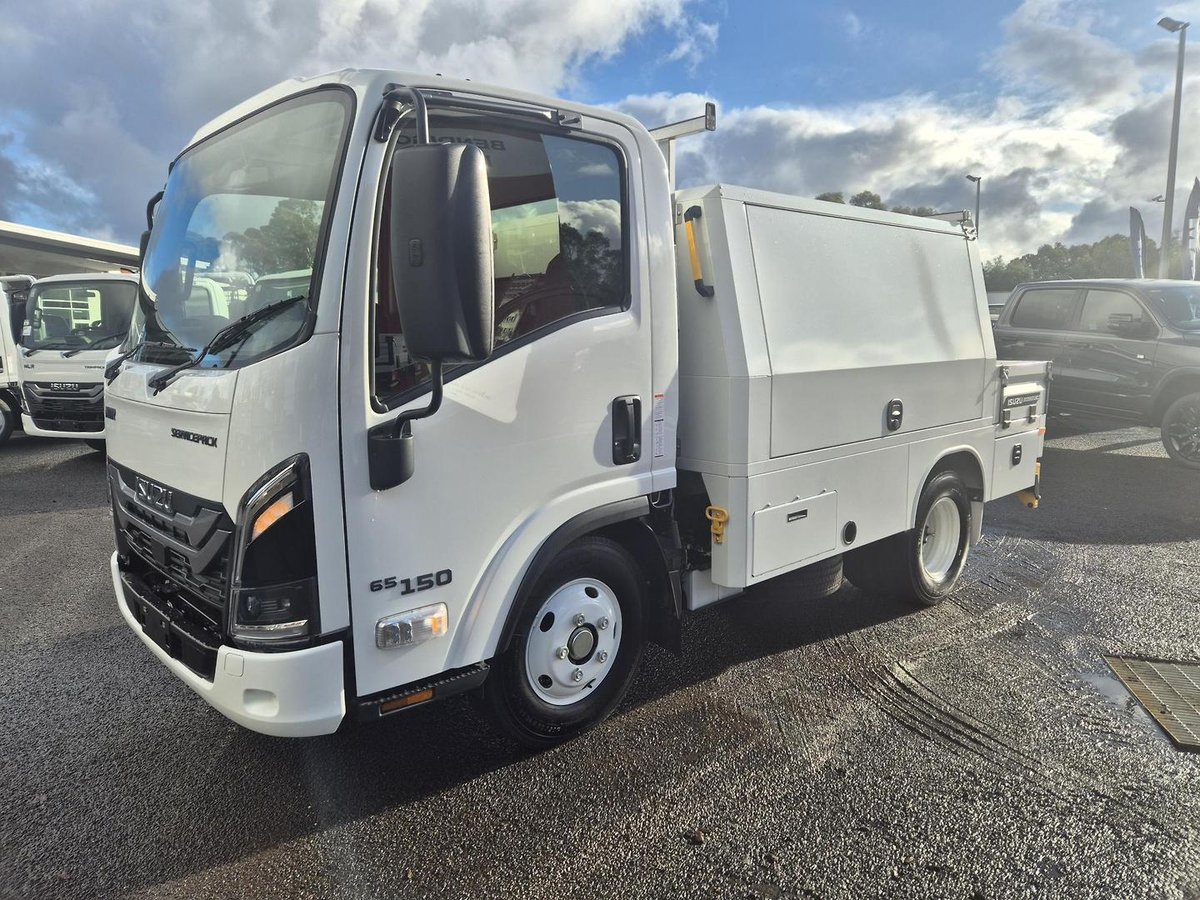 2026 Isuzu N Series NMR 65/45-150 DT D25 Servicepack X image 3