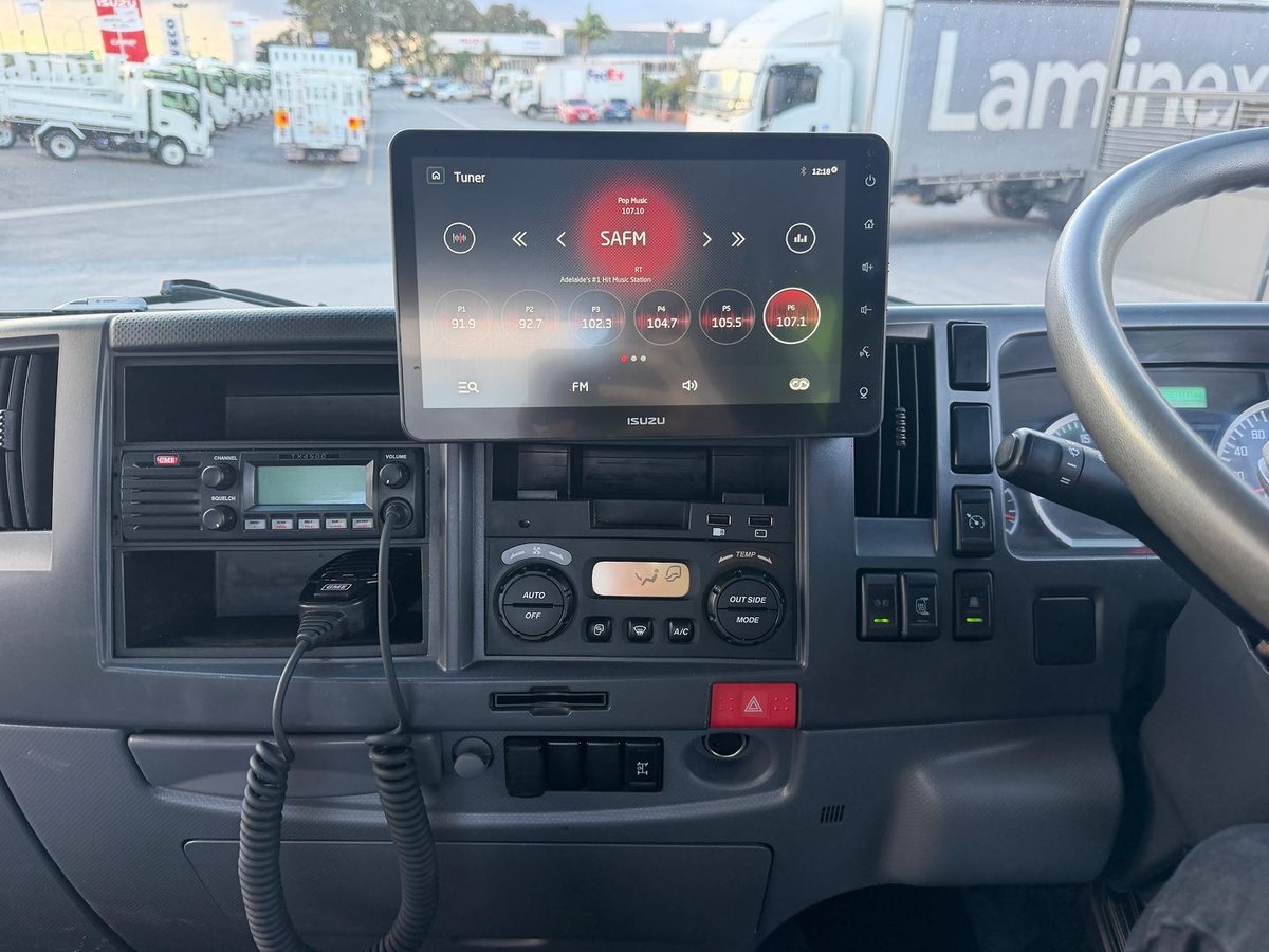 2022 Isuzu F Series FXZ240-350 image 23