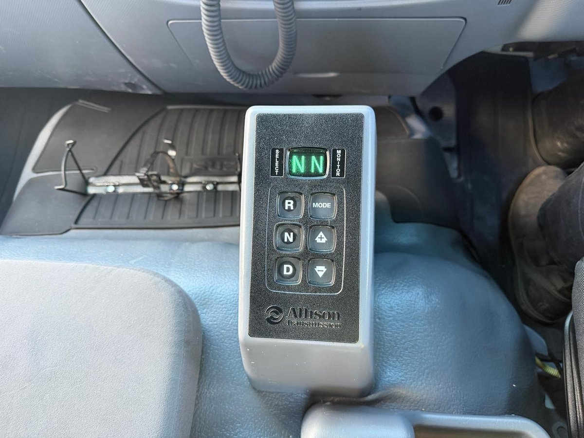 2022 Isuzu F Series FXZ240-350 image 25