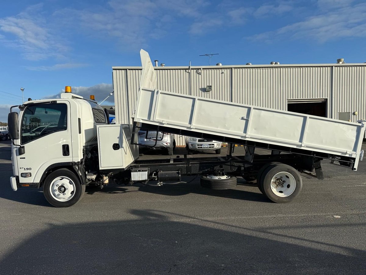 2019 Isuzu N Series NQR 87/80-190 image 5