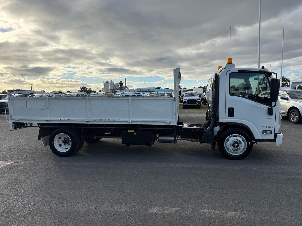 2019 Isuzu N Series Nqr 87/80-190 image 18