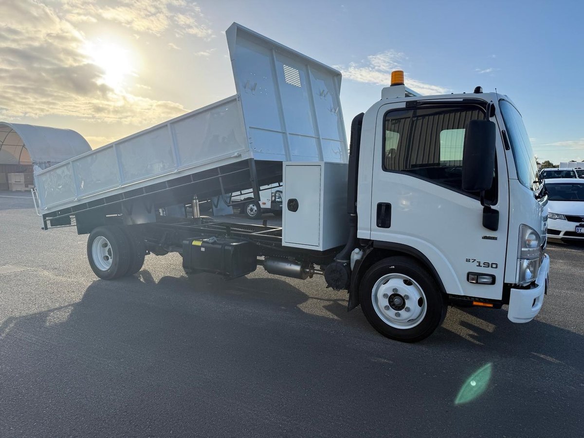 2019 Isuzu N Series NQR 87/80-190 image 8