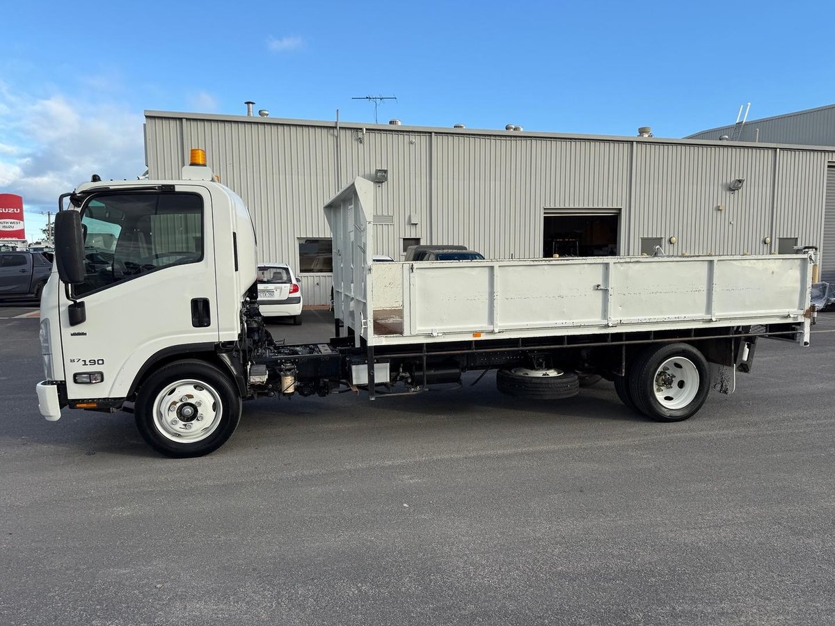 2019 Isuzu N Series Nqr 87/80-190 image 19