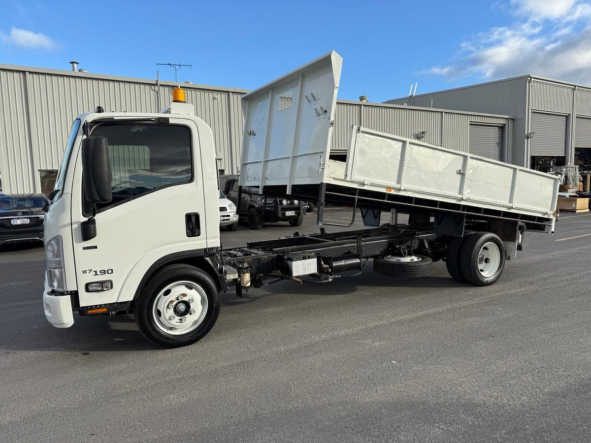 2019 Isuzu N Series Nqr 87/80-190 image 5