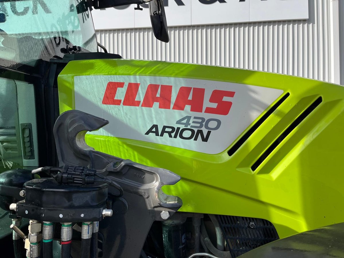 CLAAS Arion 430 Cab Tractor image 7