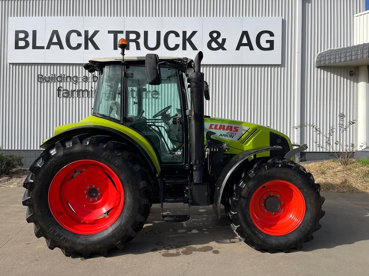 CLAAS Arion 430 Cab Tractor image 3
