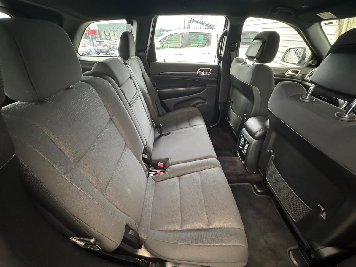 2017 Jeep Grand Cherokee Laredo WK MY17 4X4 Dual Range image 13
