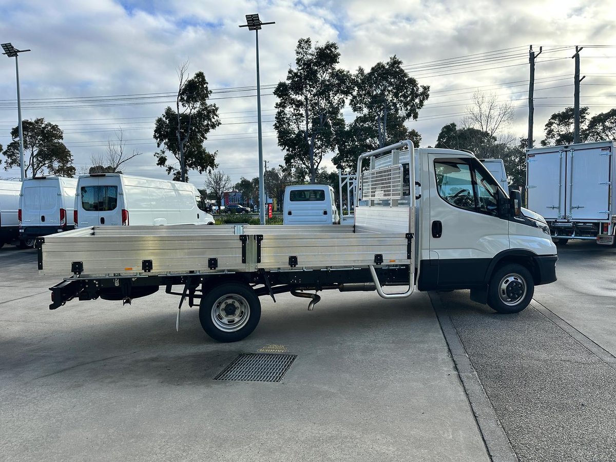 2026 Iveco Daily 45C18 Tradie Made image 5