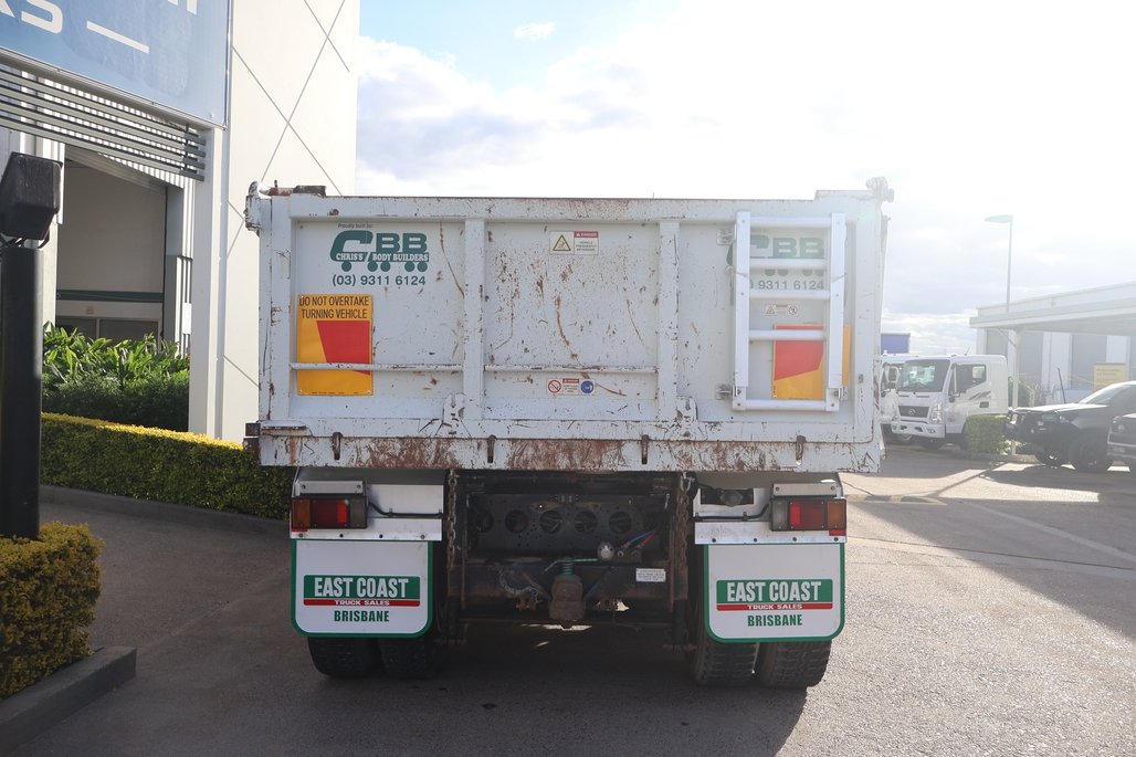 2012 Isuzu Fxy image 9