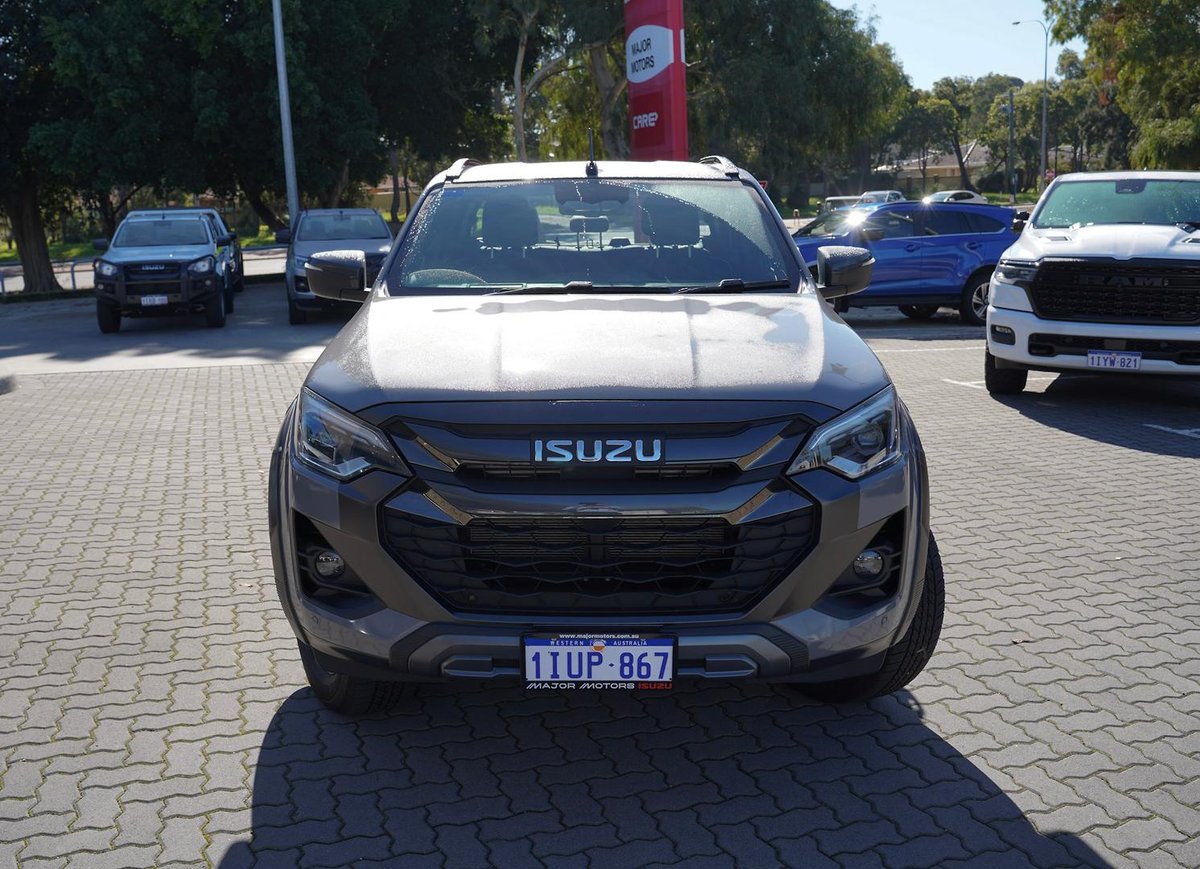 2025 Isuzu D-MAX X-TERRAIN MY25.5 4X4 Dual Range image 8
