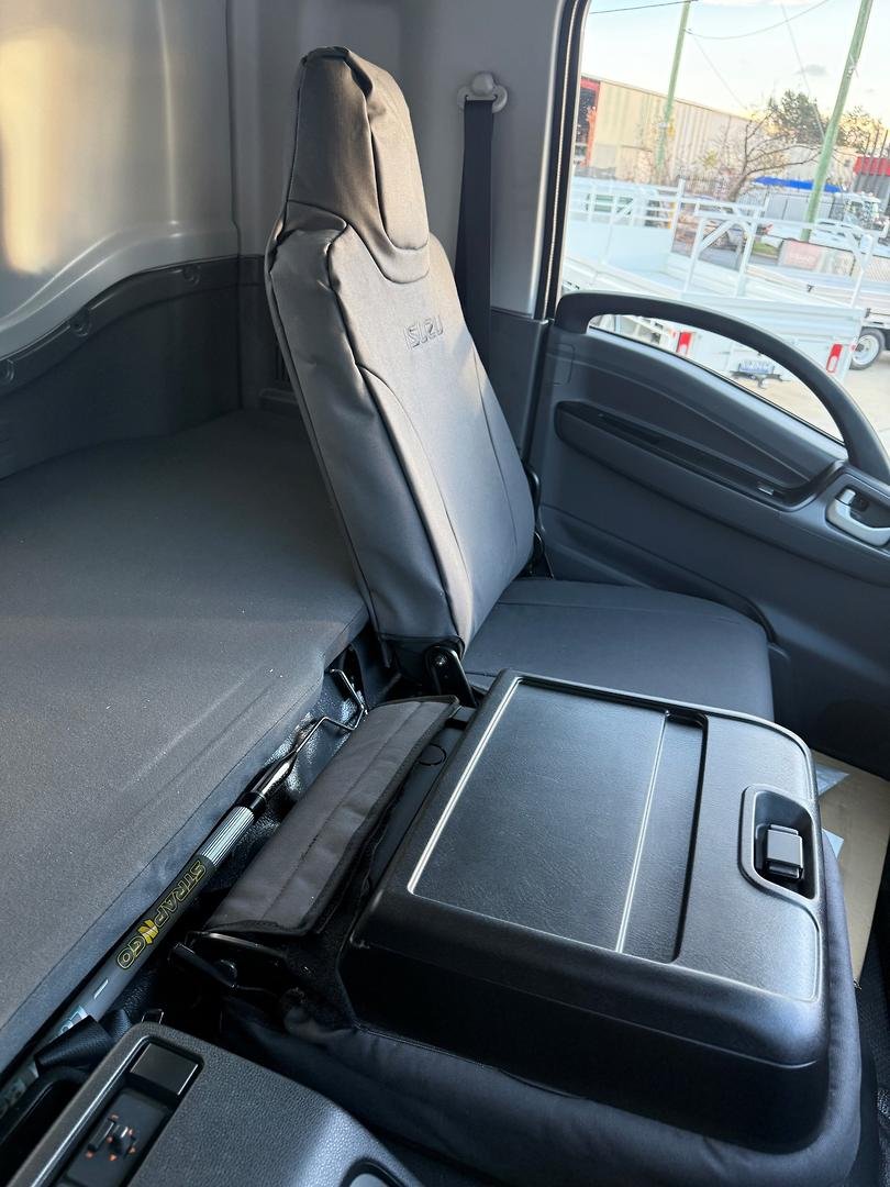 2025 Isuzu F Series FVL 260-300 AT R67 image 31