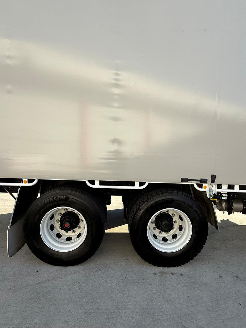 2025 Isuzu F Series FVL 260-300 AT R67 image 15