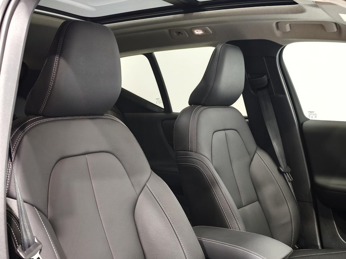 2025 Volvo XC40 Ultra B4 Bright MY26 AWD image 7