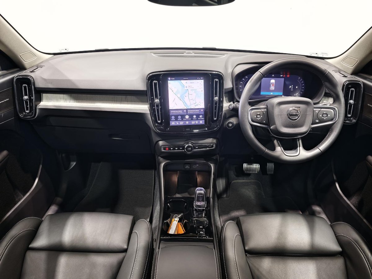 2025 Volvo XC40 Ultra B4 Bright MY26 AWD image 20