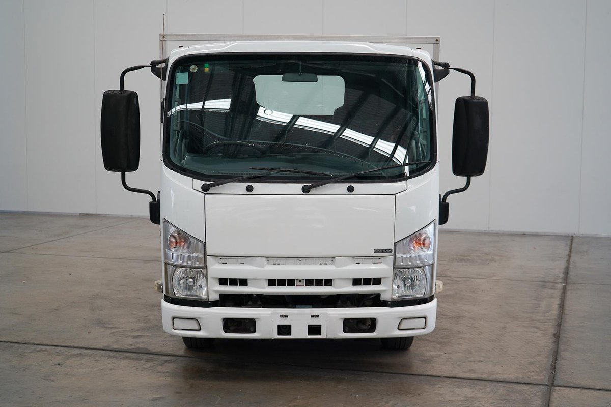 2008 Isuzu N Series Nlr 200 image 4