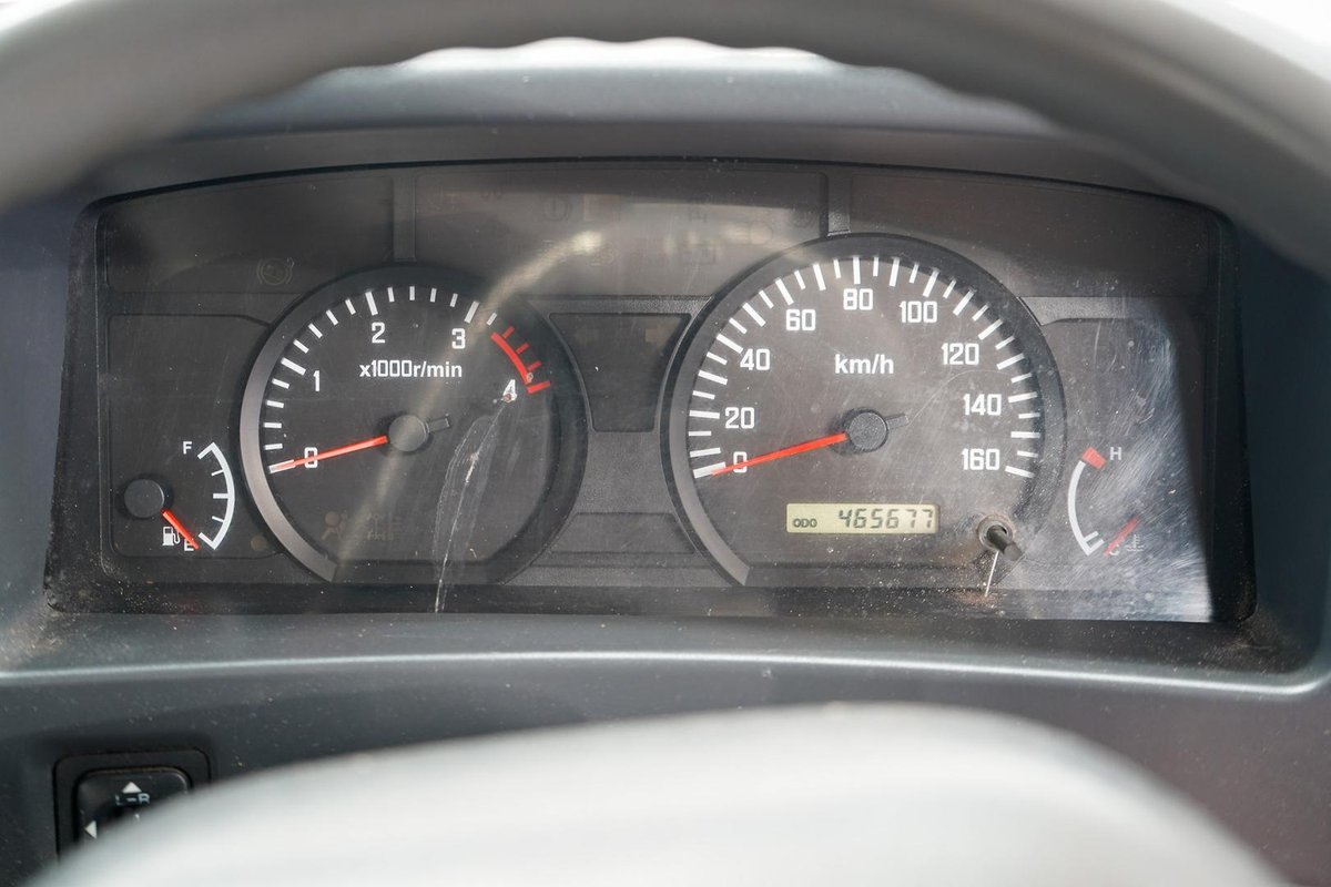 2008 Isuzu N Series Nlr 200 image 10