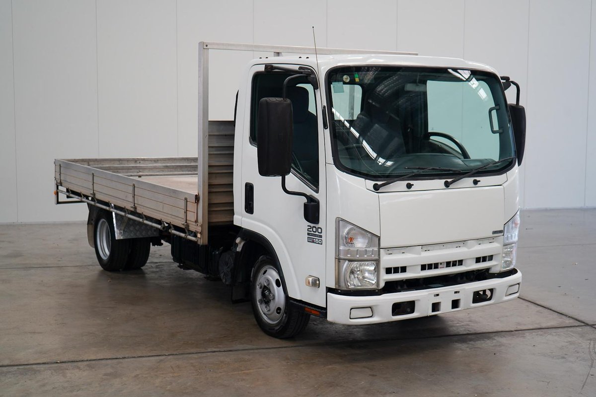 2008 Isuzu N Series Nlr 200 image 3