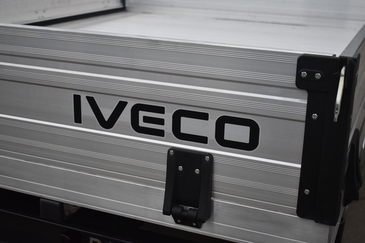 2026 Iveco Daily 45c18 Tradie Made image 9