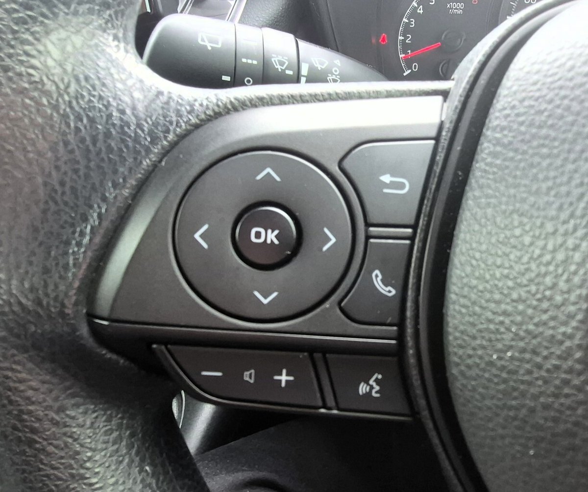 2021 Toyota Corolla image 15