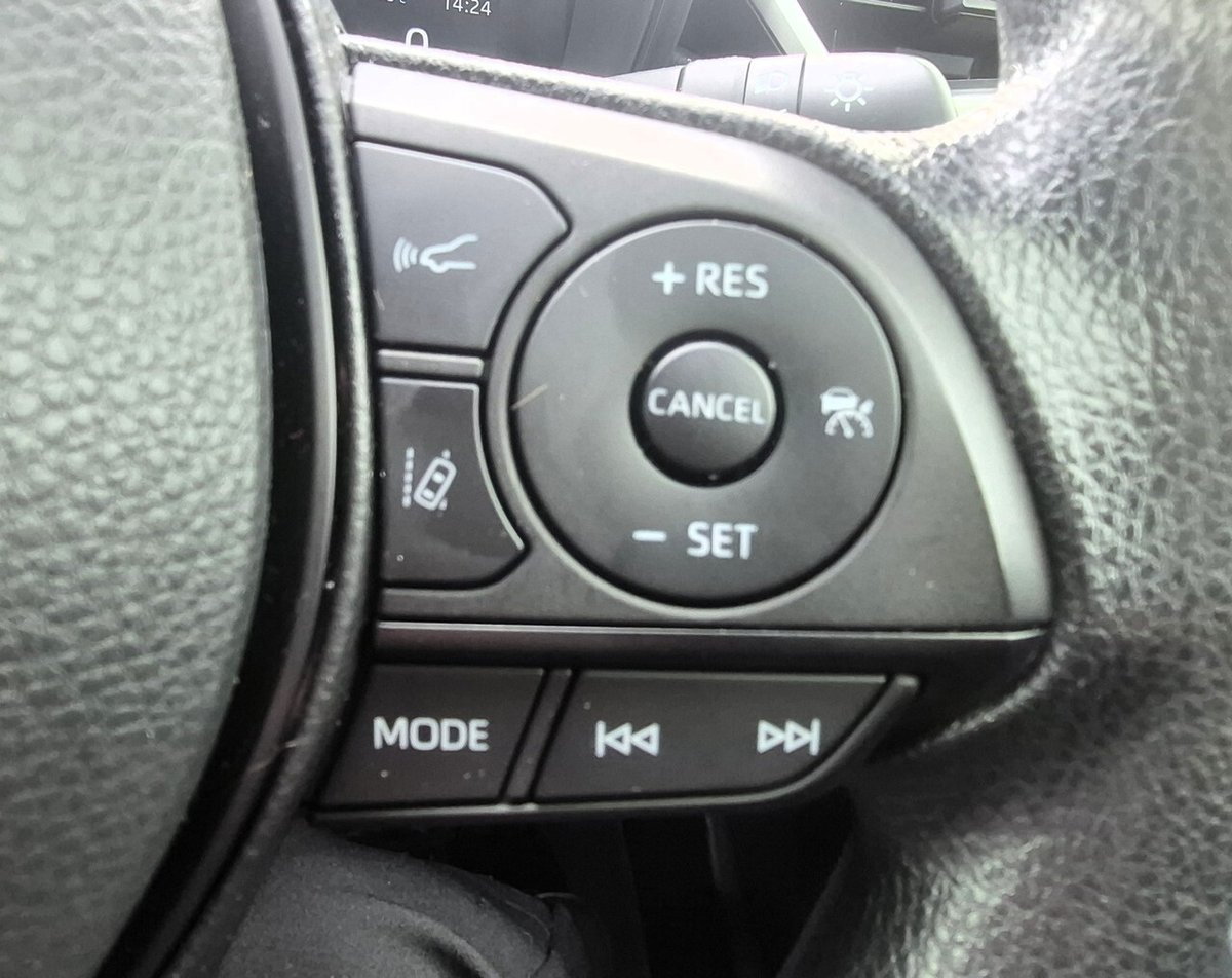 2021 Toyota Corolla image 17