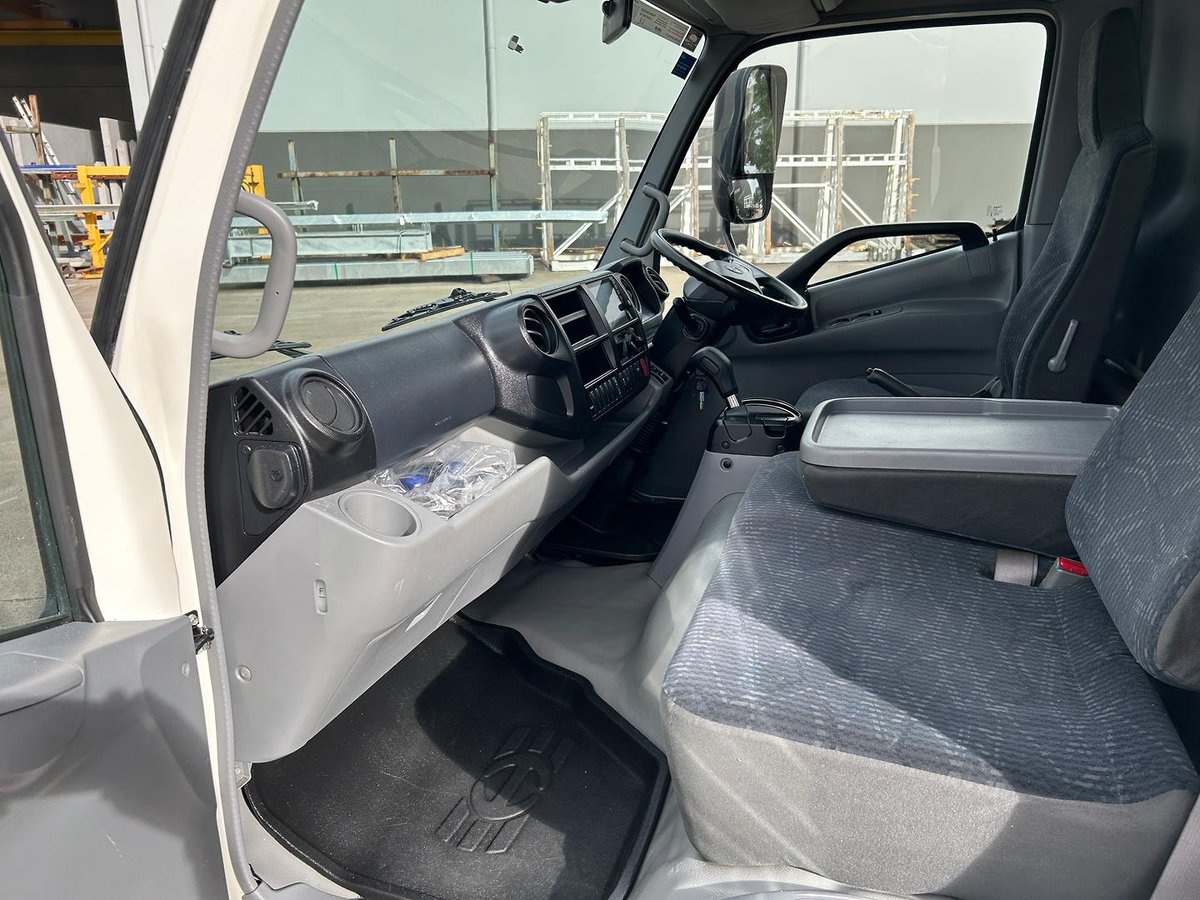 2021 Hino 300 Series 616 image 16