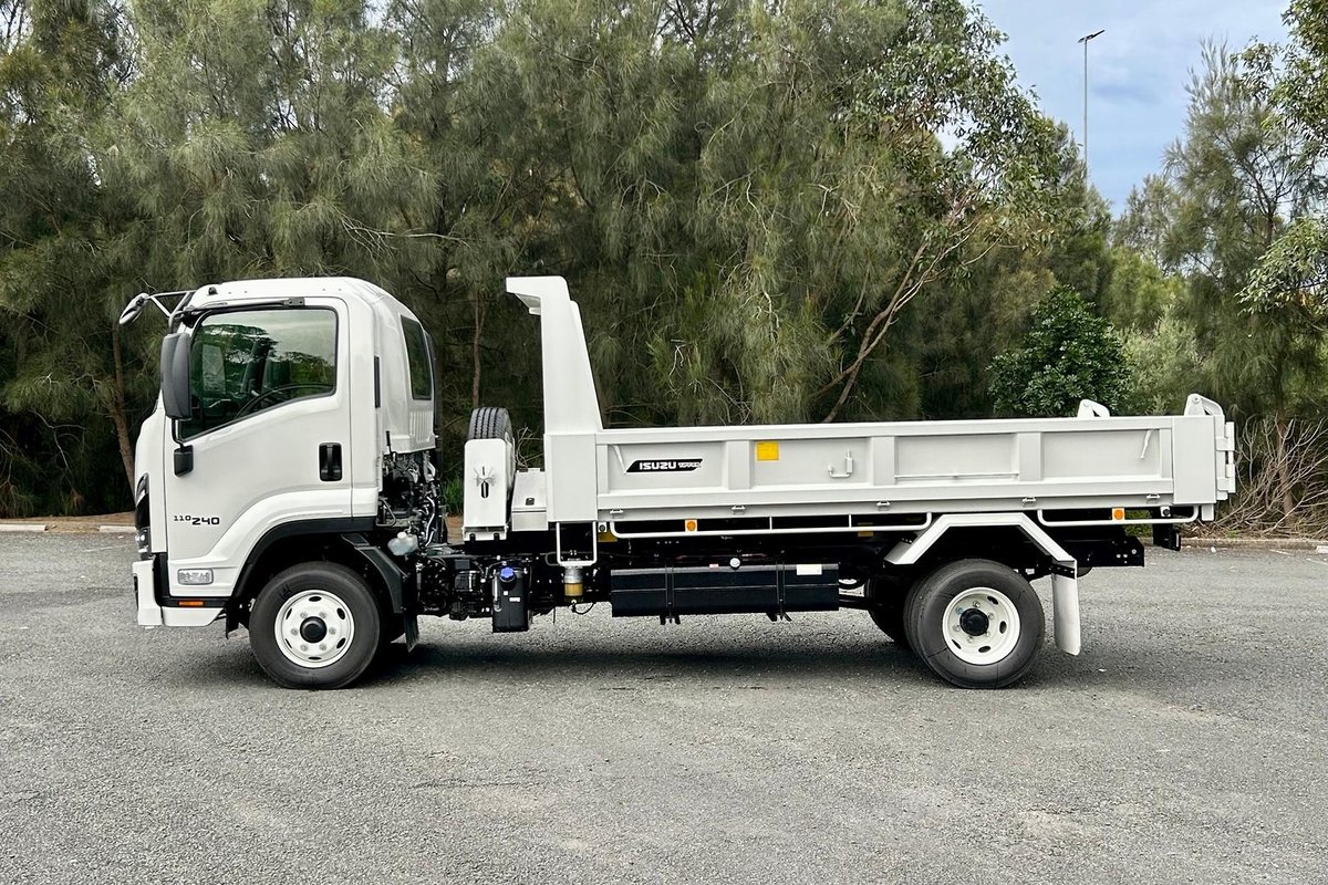 2026 Isuzu F Series FRR 110-240 AM R41 Tipper image 8