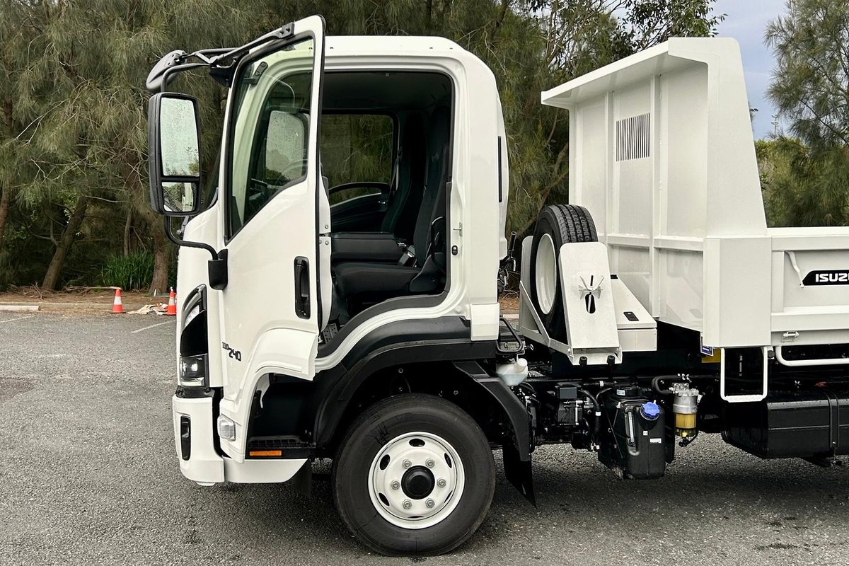 2026 Isuzu F Series Frr 110-240 Am R41 Tipper image 23