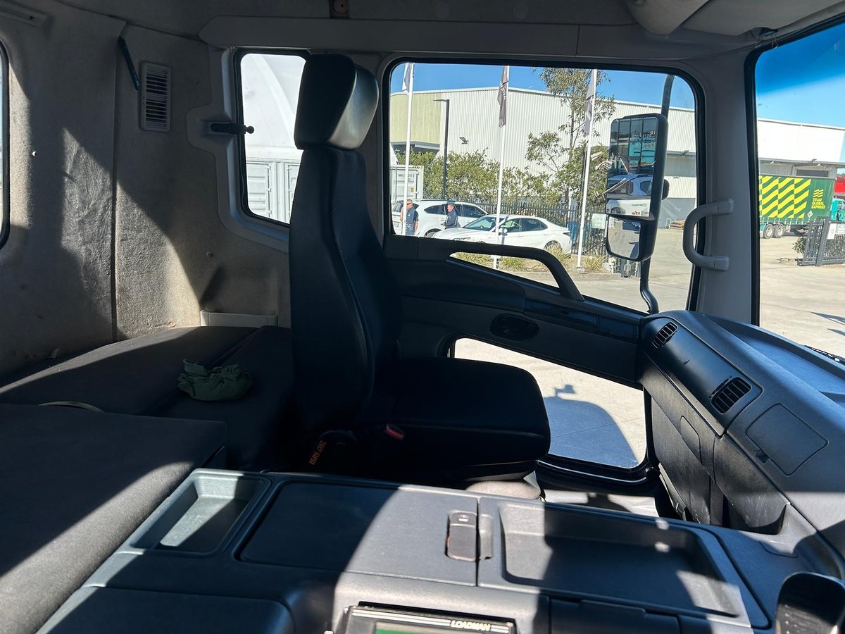 2014 Fuso Fs 52SS image 11