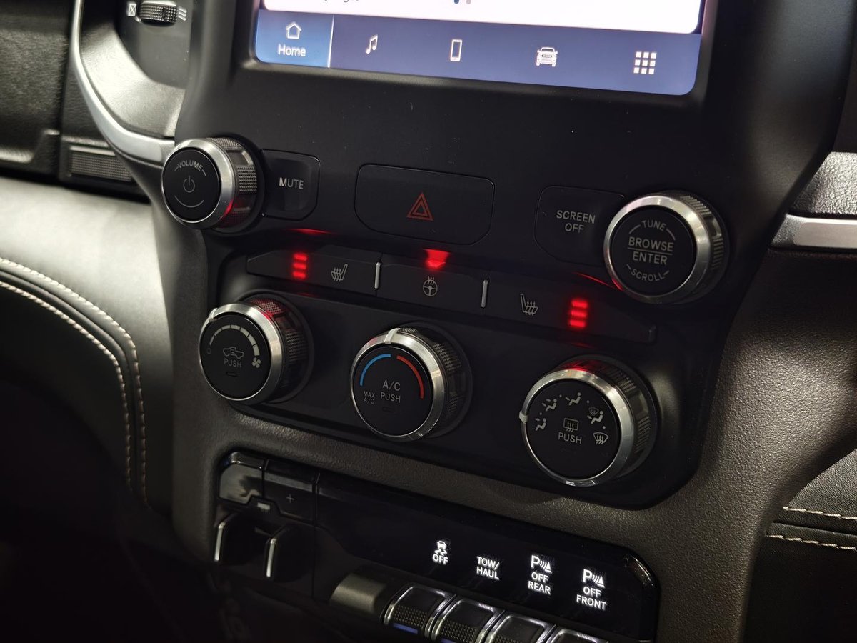 2023 RAM 1500 Big Horn DT MY23 4X4 Dual Range image 12