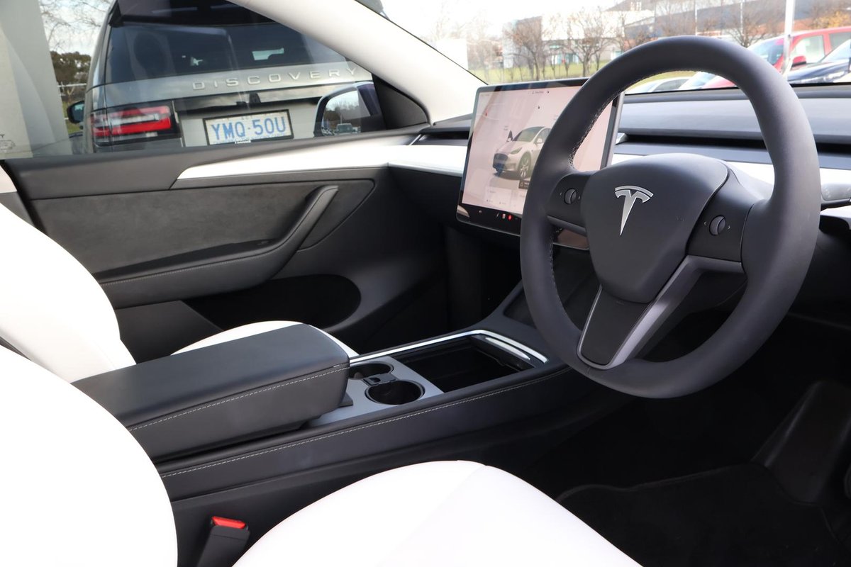 2022 Tesla Model Y Rear-Wheel Drive image 7