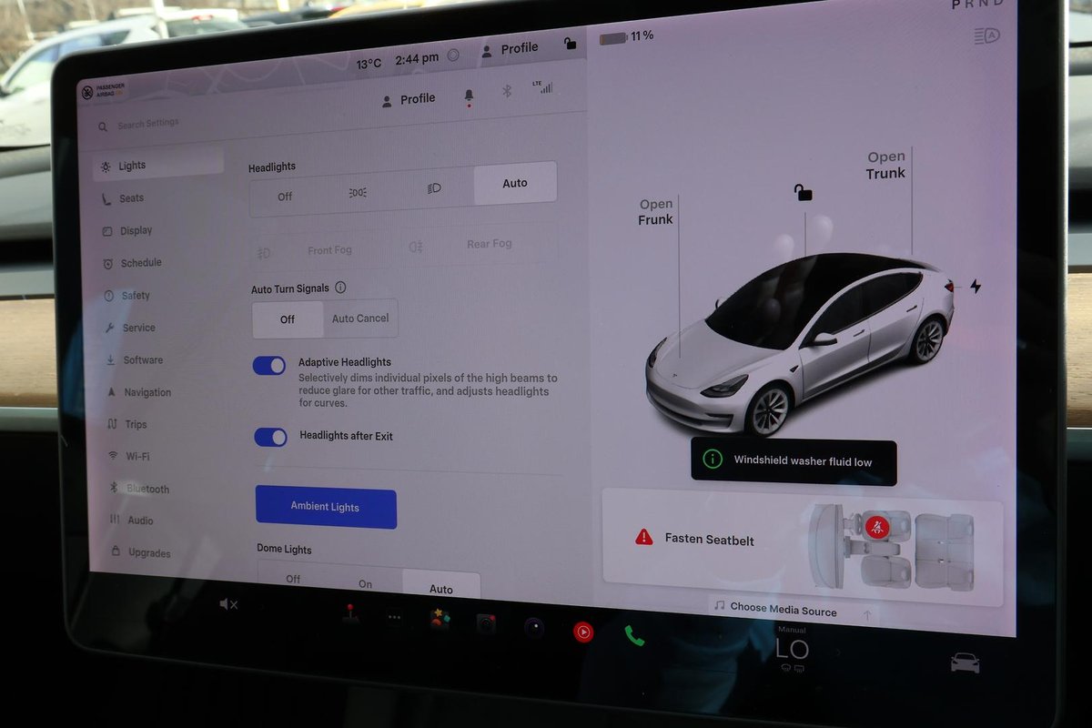 2020 Tesla Model 3 Long Range AWD image 15