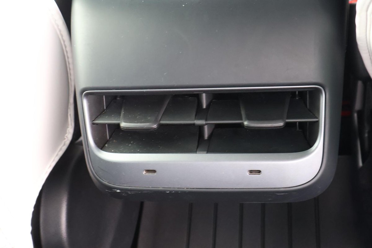 2020 Tesla Model 3 Long Range AWD image 23