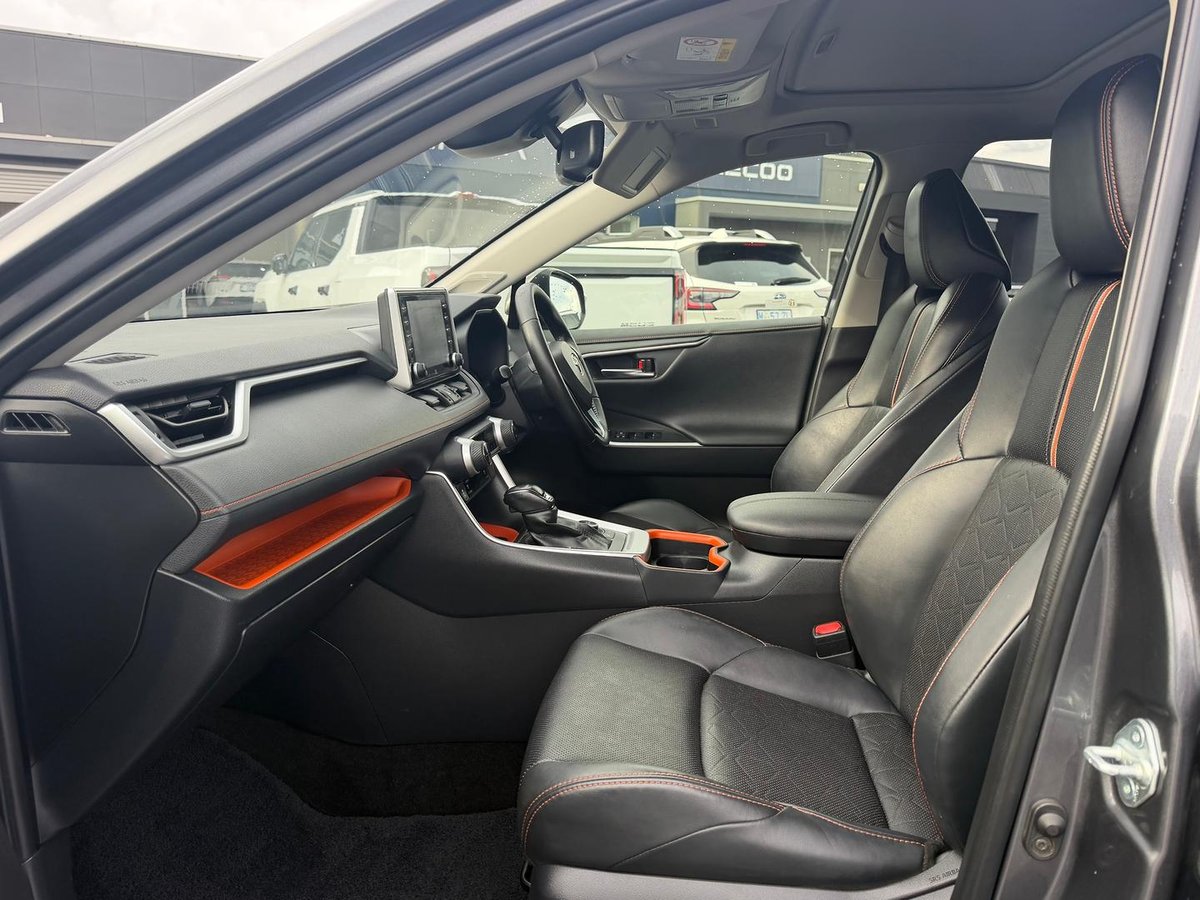 2020 Toyota RAV4 Edge AXAA54R AWD image 10