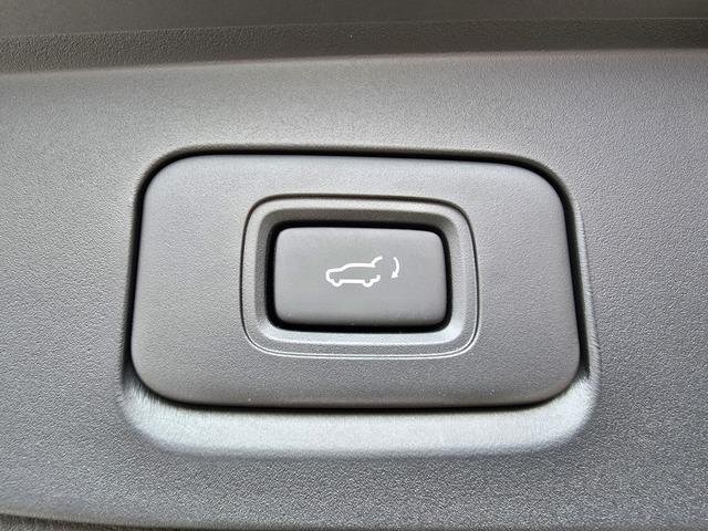 2026 Isuzu MU-X X-TERRAIN MY25.5 4X4 Dual Range image 21