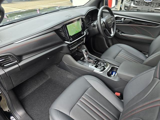 2026 Isuzu MU-X X-TERRAIN MY25.5 4X4 Dual Range image 16