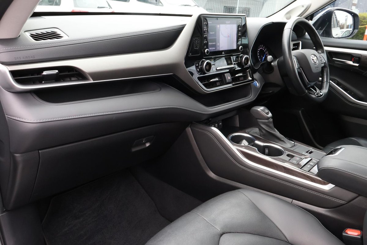 2022 Toyota Kluger image 28