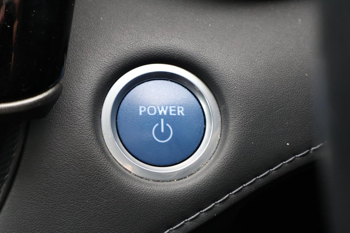 2022 Toyota Kluger image 17