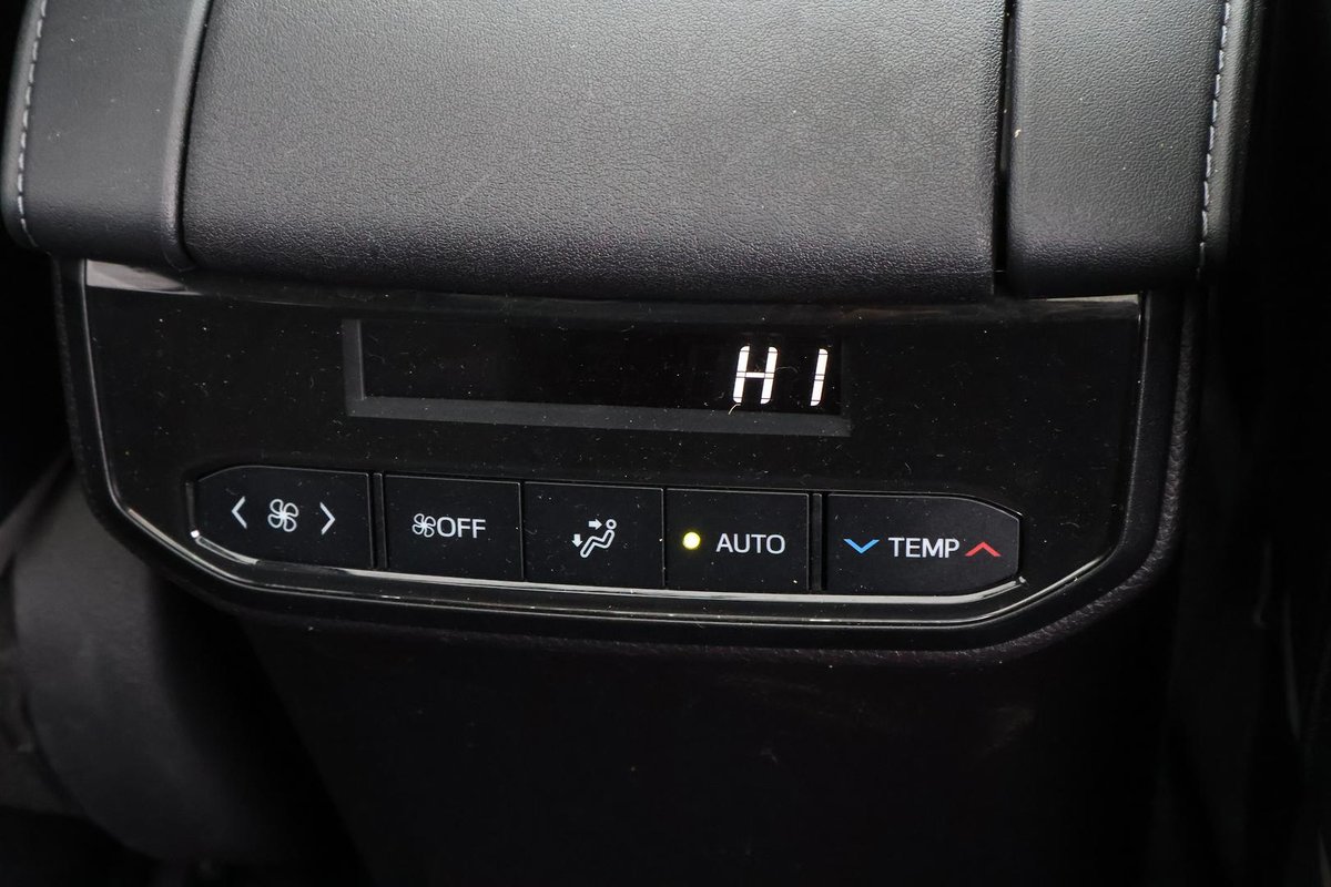 2022 Toyota Kluger image 27