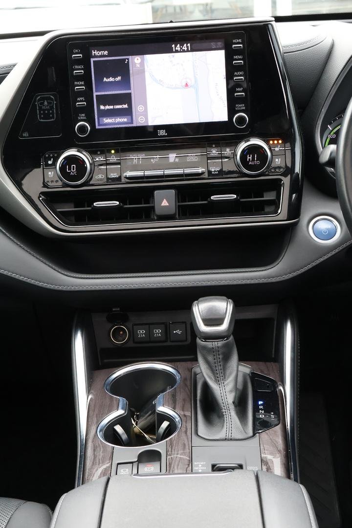 2022 Toyota Kluger image 18