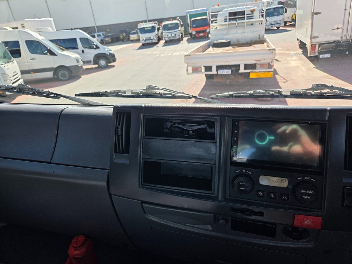 2011 Isuzu Trucks Fvy1400 Auto 6x4 Tray image 12