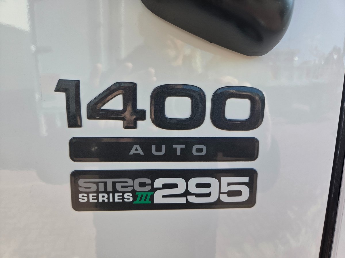 2011 Isuzu Trucks Fvy1400 Auto 6x4 Tray image 16